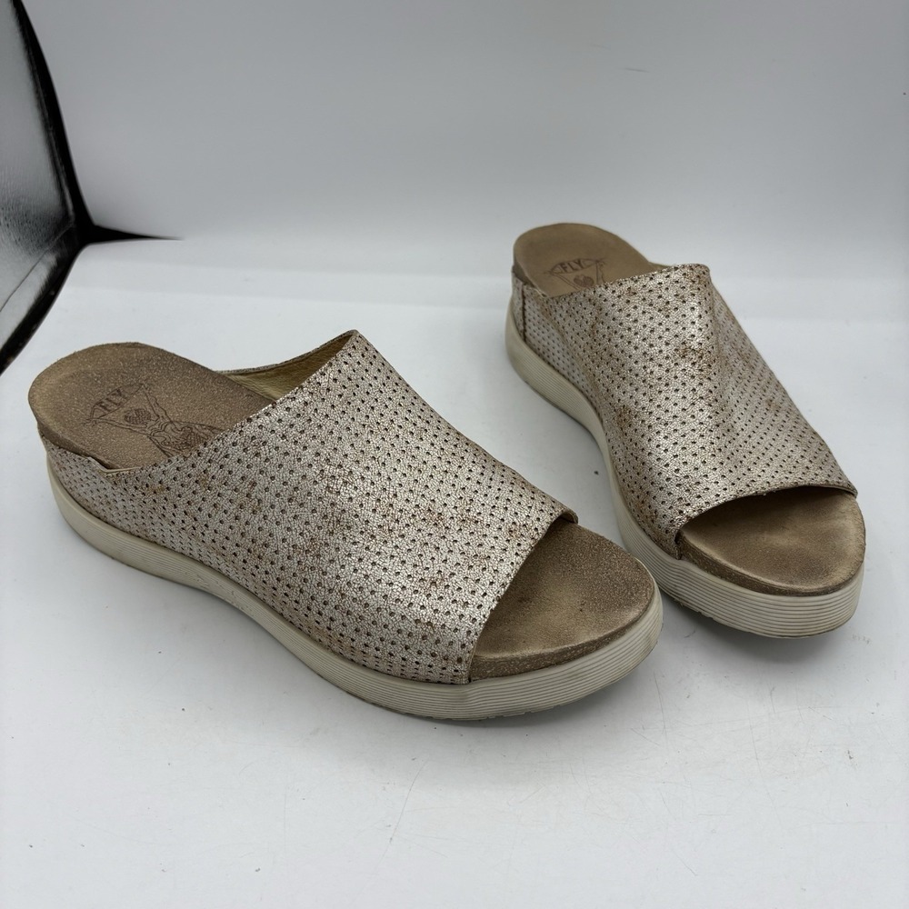 Fly London Shoes Womens Size 11 Perf‎ Whin 176 Platform Slide Sandal Distressed
